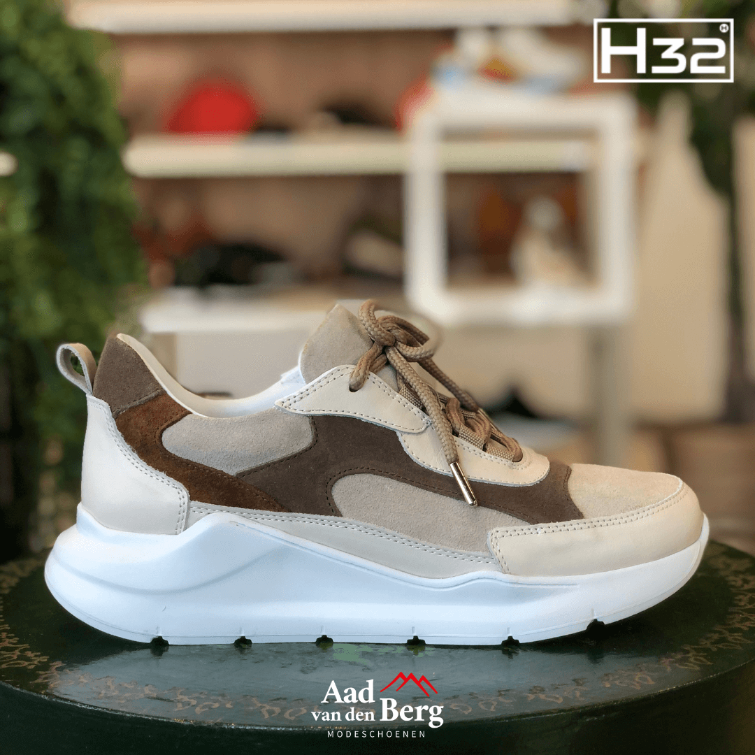 H32 sneakers