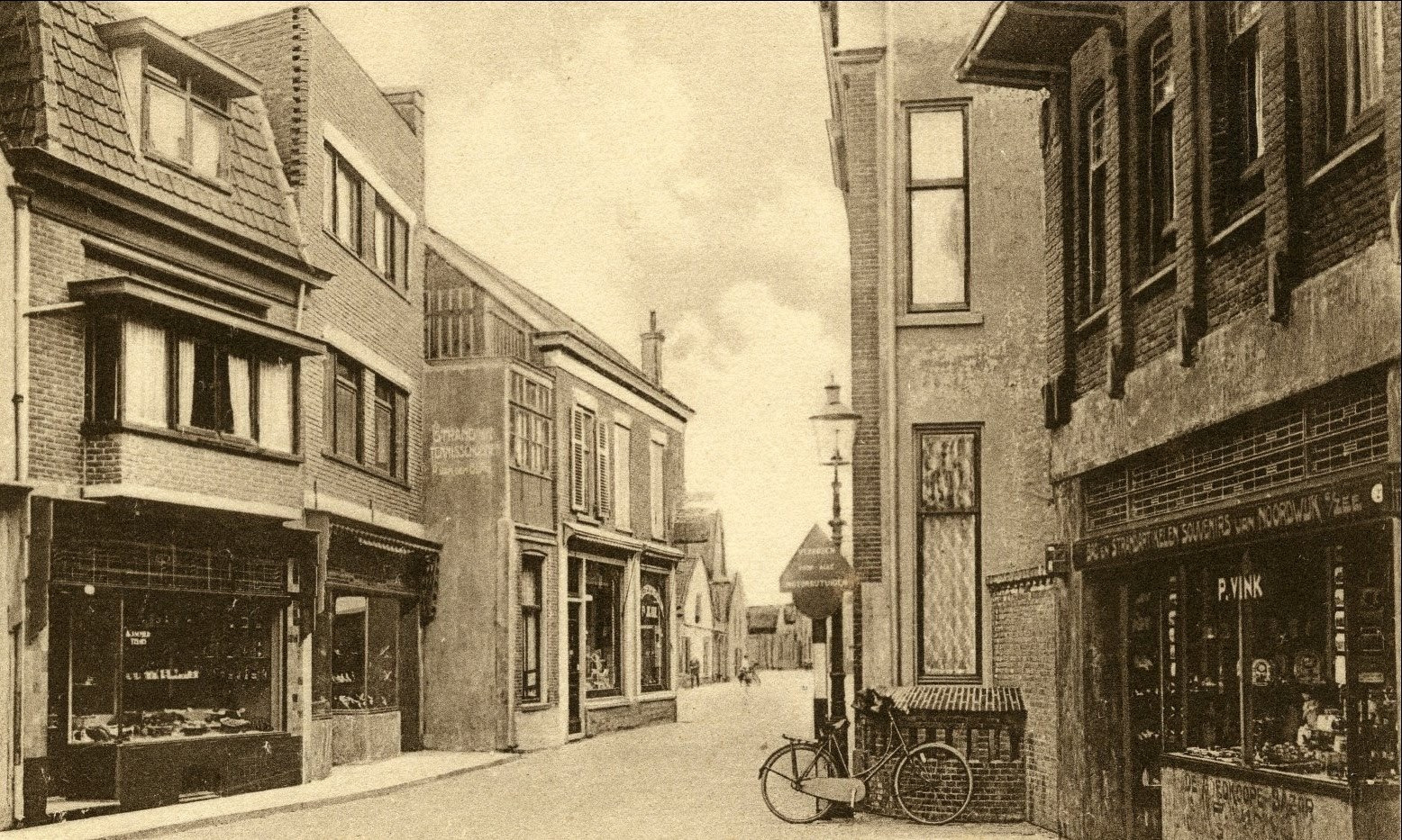 Winkel  anno 1902 Hoofdstraat Noordwijk aan Zee