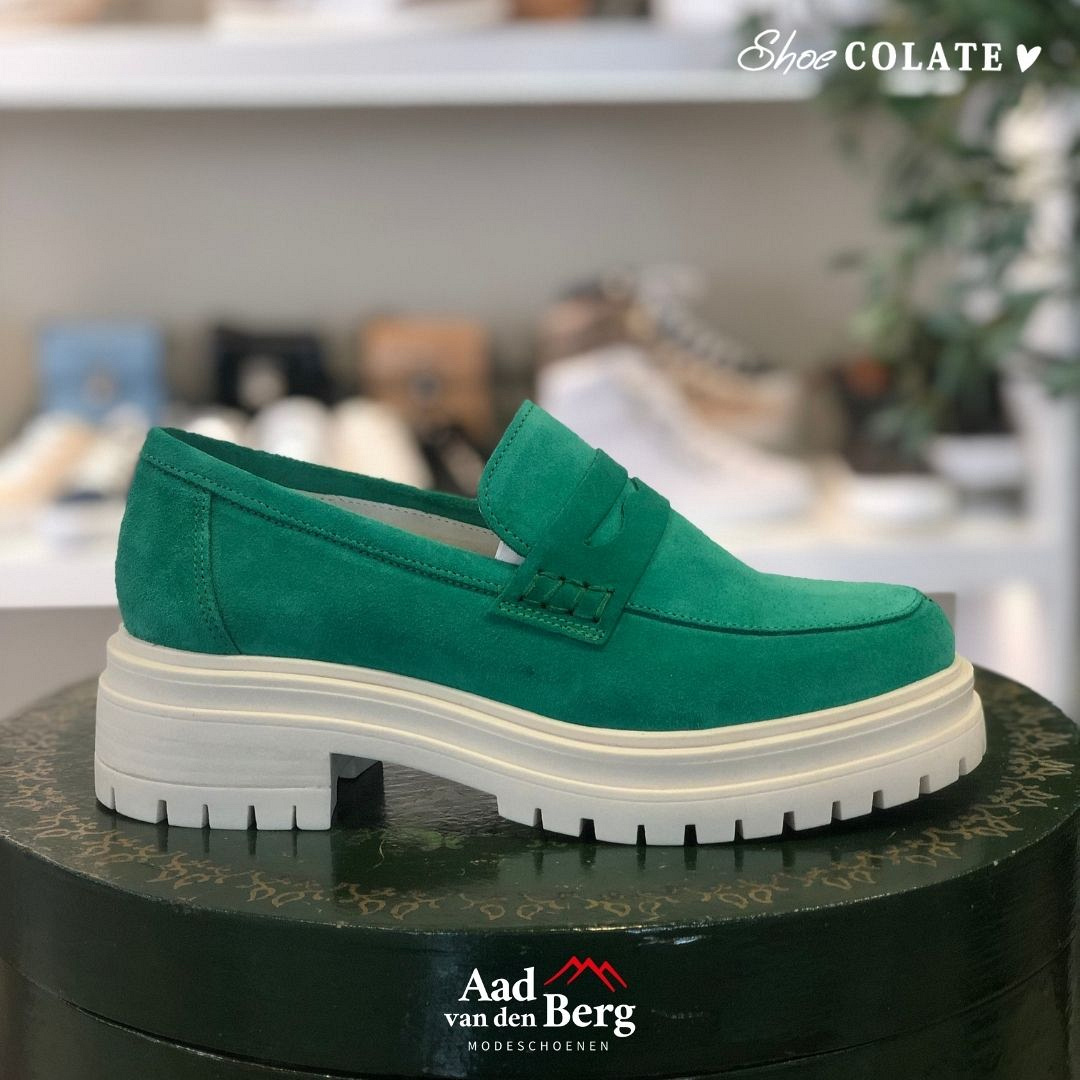 Shoecolate Damesschoenen Instappers groen Aad van den Berg modeschoenen
