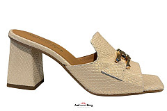 Aad van den Berg Modeschoenen Damesschoenen Slippers beige